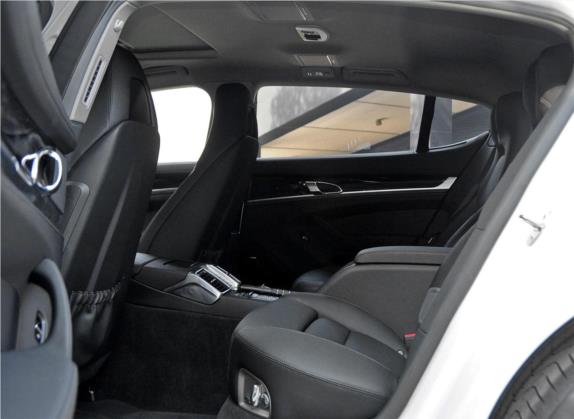 Panamera 2014款 Panamera 4 Executive 3.0T 车厢座椅   后排空间