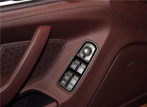 Panamera 2014款 Panamera 4S Sport Edition 3.0T 车厢座椅   门窗控制