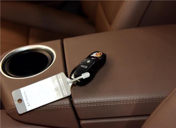 Panamera 2015款 Panamera Exclusive Series 4.8T 其他细节类   钥匙