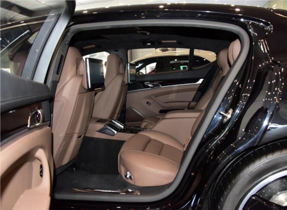 Panamera 2015款 Panamera Exclusive Series 4.8T 车厢座椅   后排空间