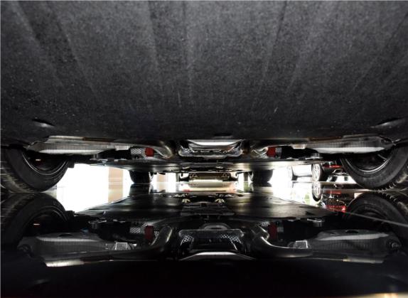 Panamera 2015款 Panamera Exclusive Series 4.8T 其他细节类   后悬架