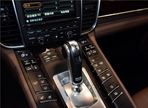 Panamera 2015款 Panamera Exclusive Series 4.8T 中控类   挡把