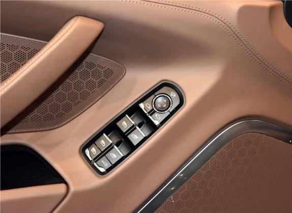 Panamera 2015款 Panamera Exclusive Series 4.8T 车厢座椅   门窗控制