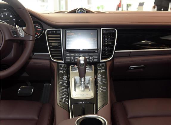 Panamera 2016款 Panamera Executive Edition 3.0T 中控类   中控台