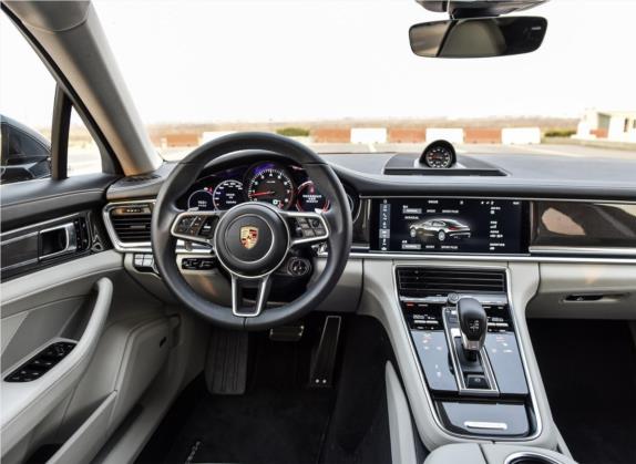 Panamera 2017款 Panamera 4S 2.9T 中控类   驾驶位