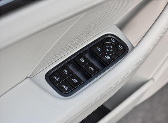 Panamera 2017款 Panamera 4S 2.9T 车厢座椅   门窗控制