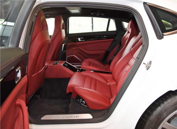Panamera 2019款 Panamera 4 行政加长版 2.9T 车厢座椅   后排空间
