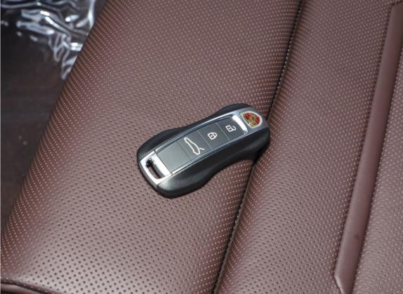 Panamera 2021款 Panamera 4 Sport Turismo 2.9T 其他细节类   钥匙