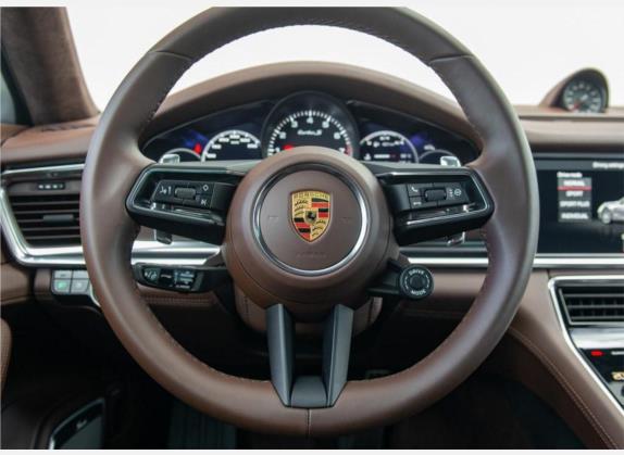 Panamera 2021款 Panamera Turbo S 行政加长版 4.0T 中控类   驾驶位