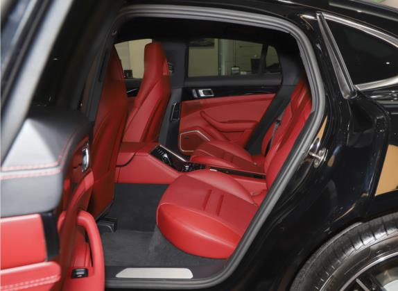 Panamera 2021款 Panamera 4S 2.9T 车厢座椅   后排空间