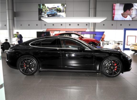 Panamera 2021款 Panamera 4S 2.9T 外观   正侧