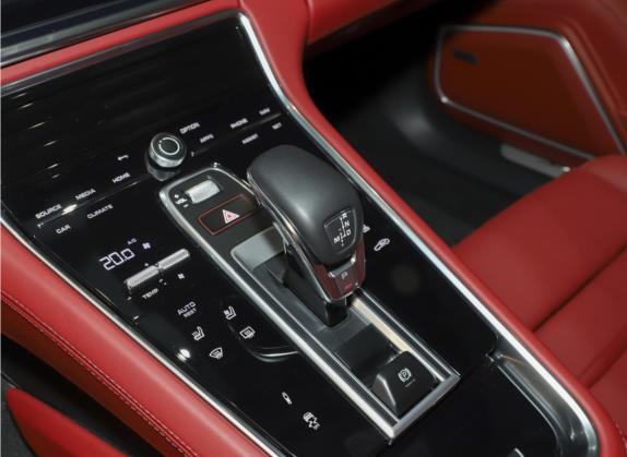 Panamera 2021款 Panamera 4S 2.9T 中控类   挡把