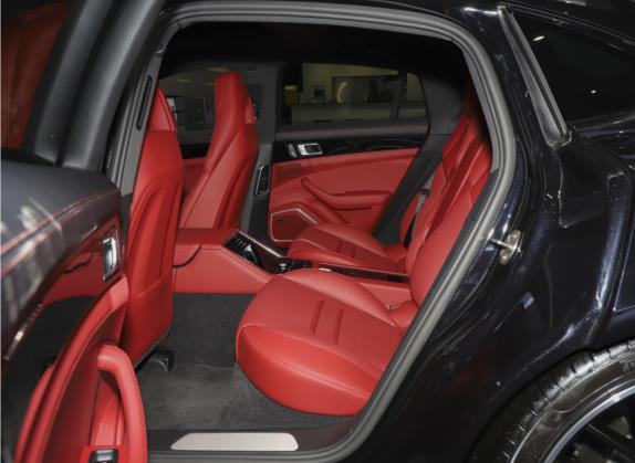 Panamera 2023款 Panamera 4S 2.9T 车厢座椅   后排空间