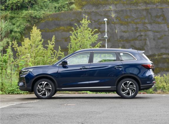北汽瑞翔X5 2021款 1.5T 自动旗舰型 7座 外观   正侧