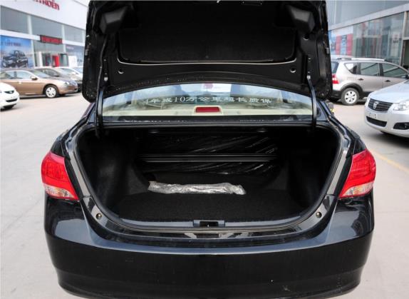 比亚迪L3 2013款 1.5L 自动舒适型 车厢座椅   后备厢