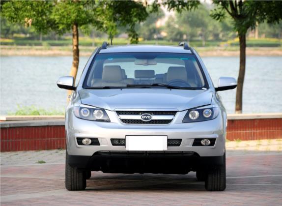 比亚迪S6 2011款 2.0L 手动尊贵型 外观   正前