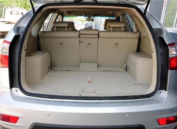 比亚迪S6 2011款 2.4L 自动尊享型 车厢座椅   后备厢