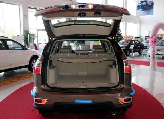 比亚迪S6 2012款 2.0L 手动尊贵型 车厢座椅   后备厢