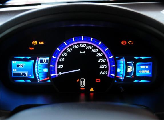 比亚迪S6 2012款 2.0L 手动尊贵型 中控类   仪表盘