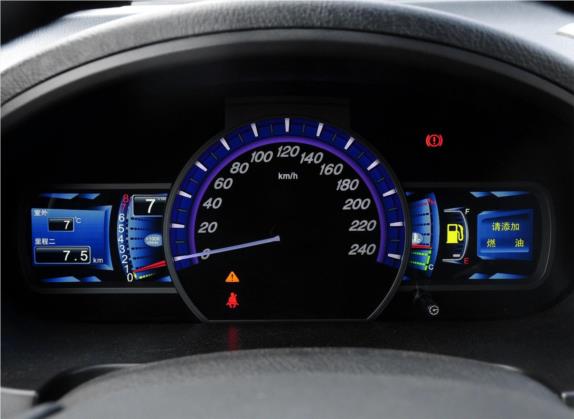 比亚迪S6 2013款 白金版 2.0L 手动精英型 中控类   仪表盘