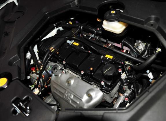 比亚迪S6 2013款 白金版 2.0L 手动尊享型 其他细节类   发动机舱