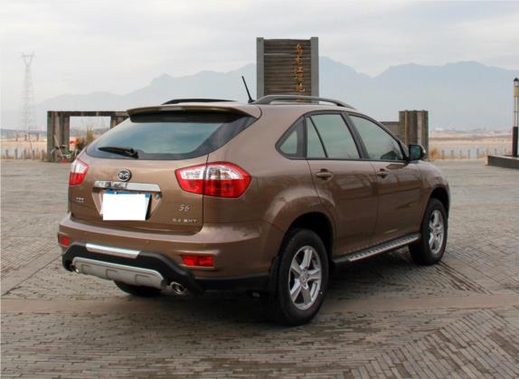 比亚迪S6 2013款 白金版 2.4L 手动尊贵型 外观   斜后