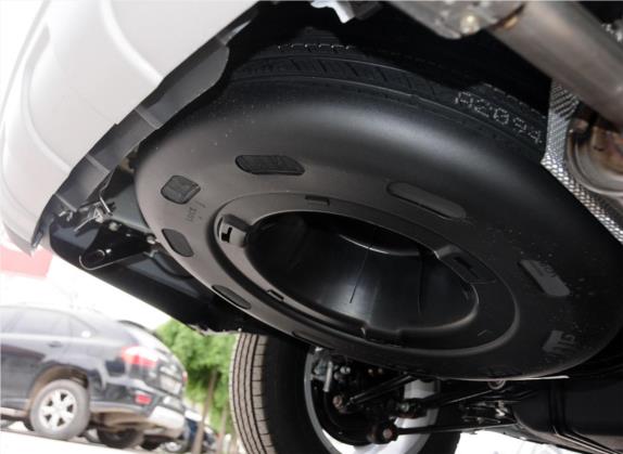 比亚迪S6 2014款 2.0L 手动精英型 5座 其他细节类   备胎