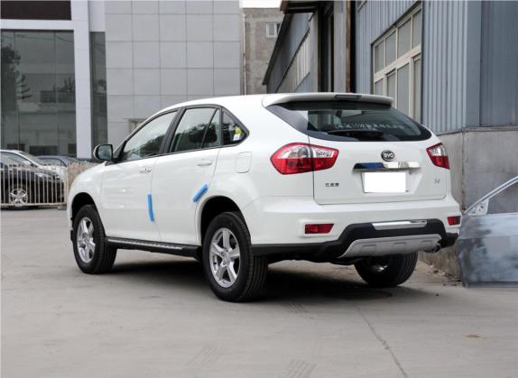 比亚迪S6 2014款 2.0L 手动精英型 5座 外观   斜后