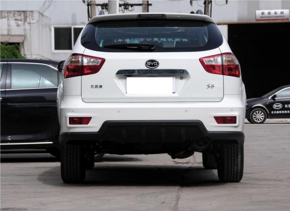 比亚迪S6 2014款 2.0L 手动尊贵型 5座 外观   正后