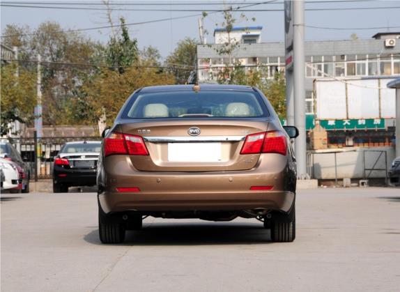 比亚迪G6 2011款 2.0L 手动尊贵型 外观   正后