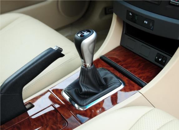 比亚迪G6 2011款 2.0L 手动尊贵型 中控类   挡把