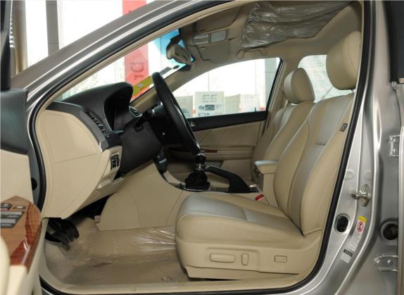 比亚迪G6 2012款 1.5TI 手动尊贵型 车厢座椅   前排空间