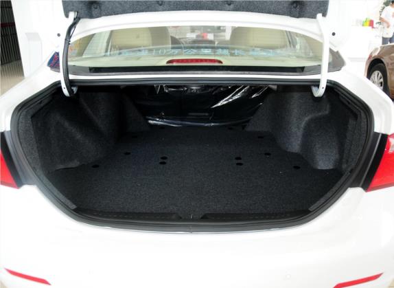 比亚迪G6 2013款 1.5TID 自动尊荣型 车厢座椅   后备厢