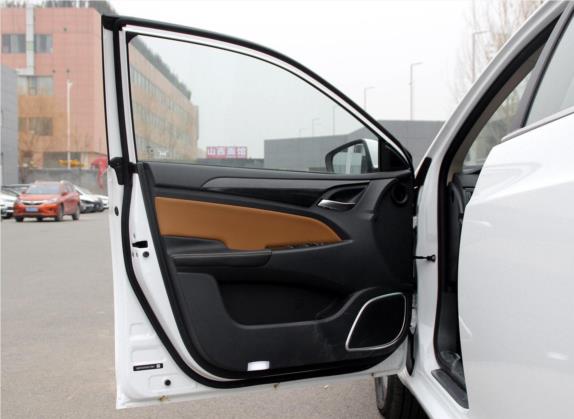 秦新能源 2018款 1.5T 智联尊贵型 车厢座椅   前门板
