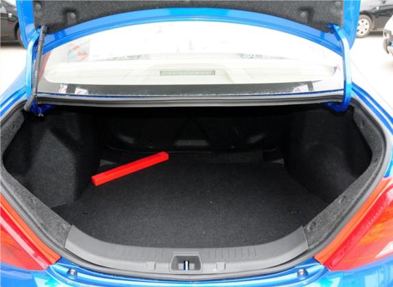 速锐 2012款 1.5TID 自动豪华型 车厢座椅   后备厢
