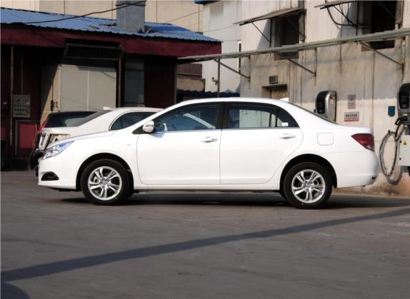 速锐 2014款 1.5L 手动豪华型 外观   正侧