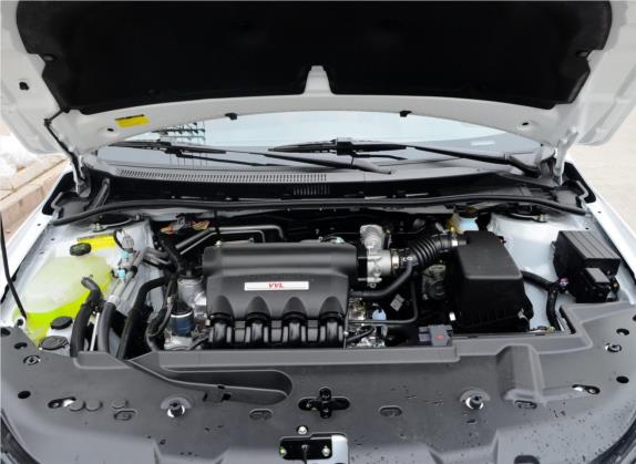 速锐 2015款 1.5L 手动豪华型 其他细节类   发动机舱