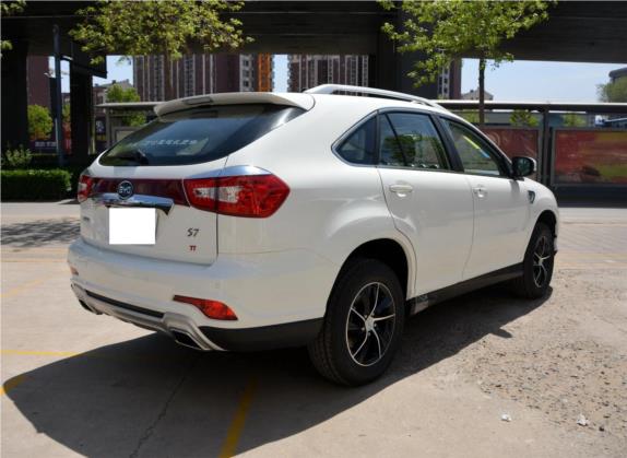 比亚迪S7 2015款 1.5T 手动尊贵型 外观   斜后
