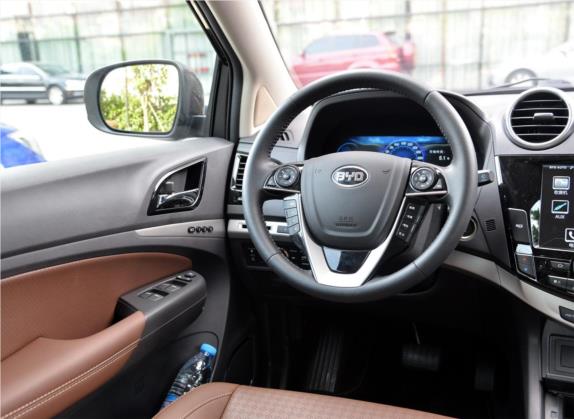 比亚迪S7 2015款 2.0T 升级版 自动旗舰型 中控类   驾驶位