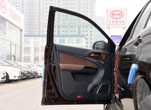 比亚迪S7 2016款 2.0T 自动旗舰型Plus 车厢座椅   前门板