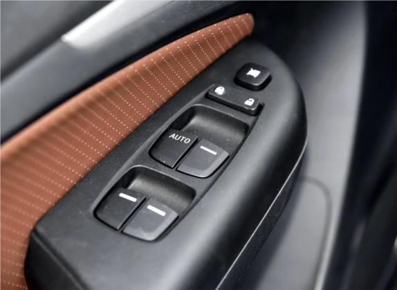 比亚迪S7 2016款 2.0T 自动旗舰型 车厢座椅   门窗控制