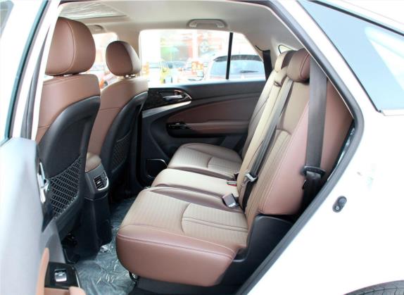 比亚迪S7 2017款 2.0T 自动豪华型 车厢座椅   后排空间
