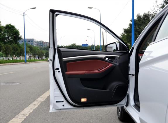 比亚迪G5 2014款 1.5TID 自动旗舰型 车厢座椅   前门板