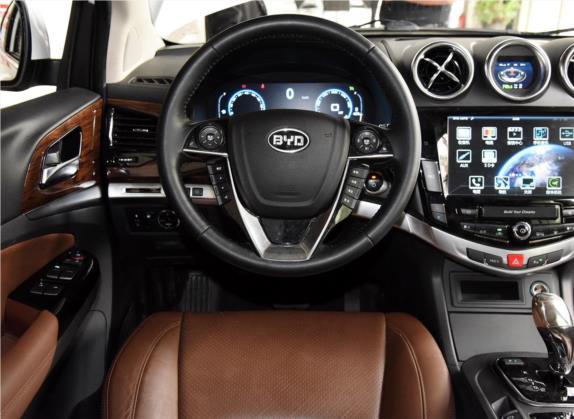 唐新能源 2015款 2.0T 四驱尊贵型 中控类   驾驶位