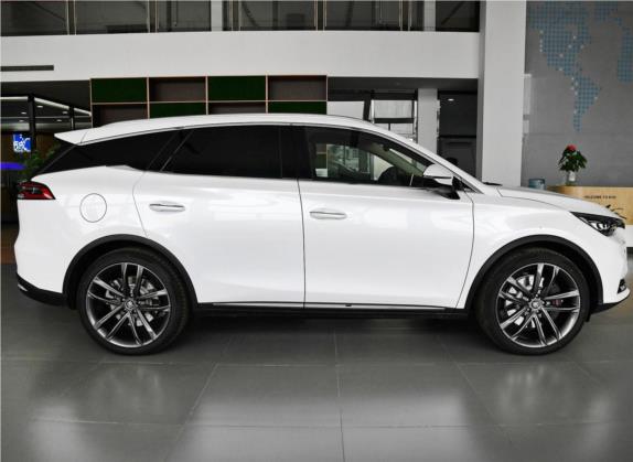 唐新能源 2019款 EV600 两驱智联创享型 外观   正侧