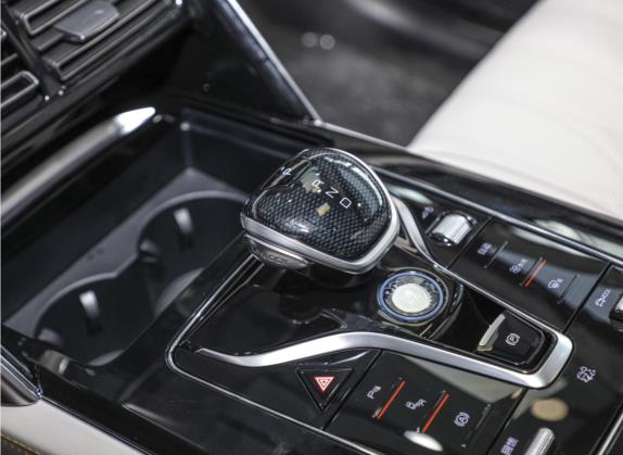 唐新能源 2022款 EV 730KM 尊享型 中控类   挡把