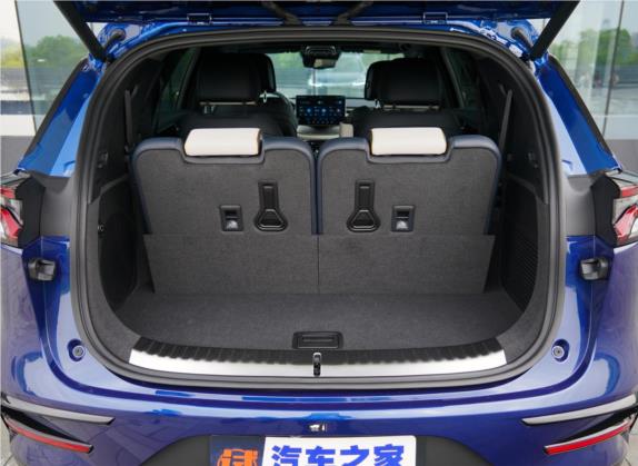 唐新能源 2022款 EV 635KM 四驱旗舰型 车厢座椅   后备厢