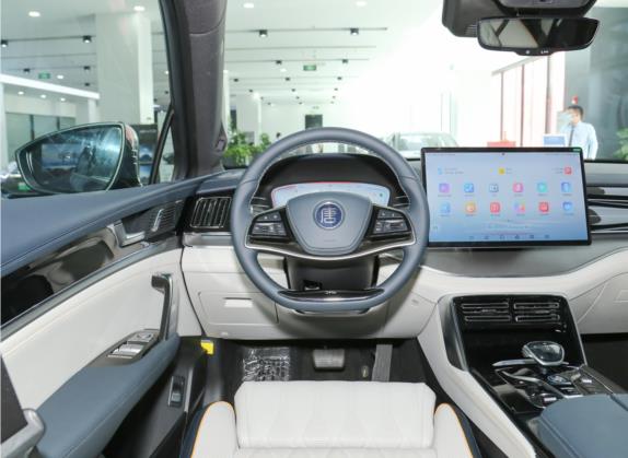 唐新能源 2022款 DM-p 215KM 四驱尊享型 中控类   驾驶位