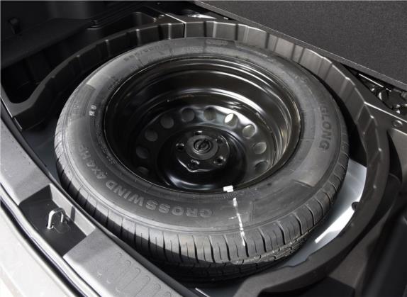宋 2018款 1.5TID 自动智联尊贵型 其他细节类   备胎