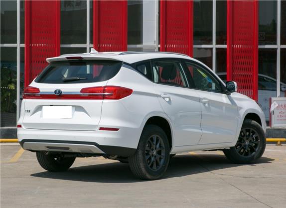 宋 2020款 经典版 1.5T 手动豪华型 外观   斜后